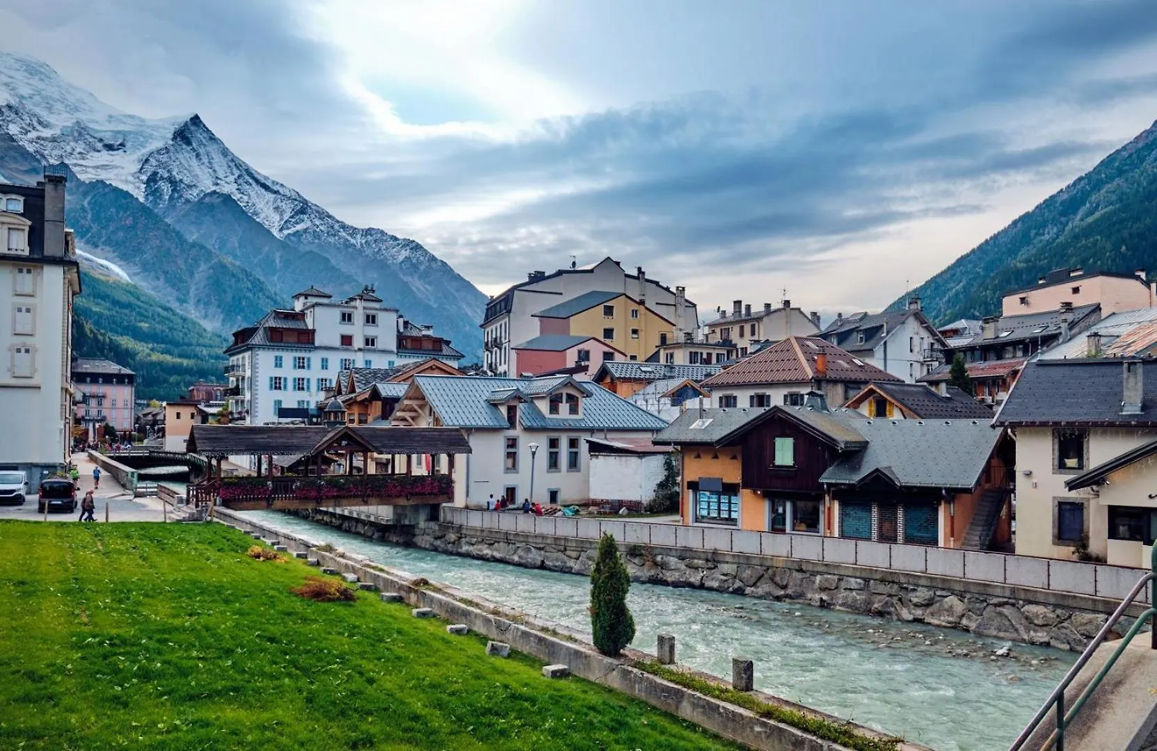 Chalet Yolo - Chalet Retreat In Central Chamonix Steam Room